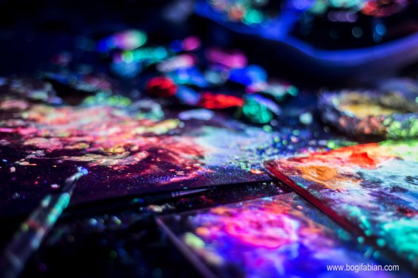 Glowing-murals-by-Bogi-Fabian6__880