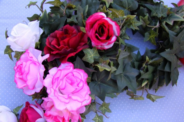 Csipkerózsika álma: rózsás hintaágy