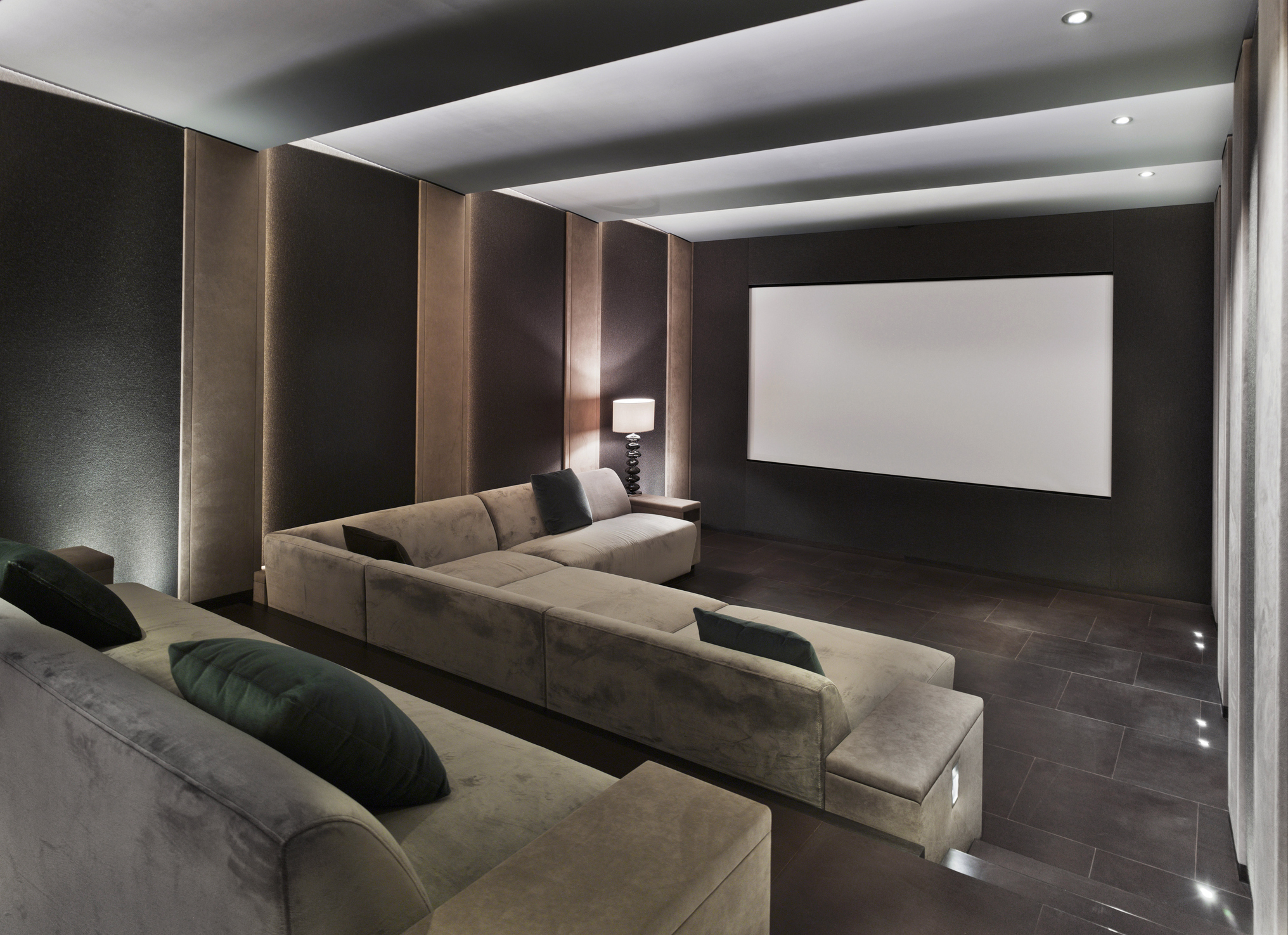 Home Movie Theater Room Ideas: Immersing Yourself In A World Of Cinema