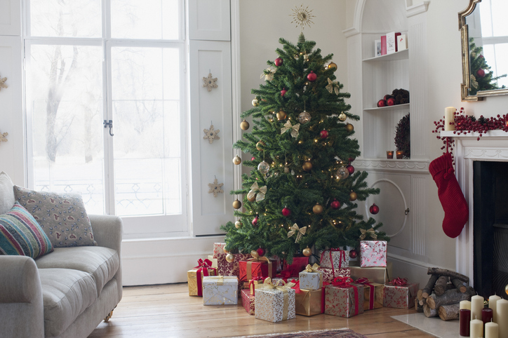 Karácsonyi hangulatú nappali egy csapásra – Inspirálódj a tippjeinkkel!