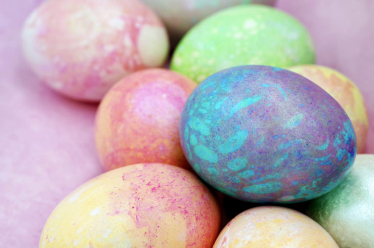3+1 ötletes húsvéti tojásfestés tipp kicsiknek és nagyoknak