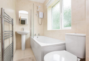 Vízálló fürdőszoba – 5 tipp, mellyel a te fürdőd is állja majd a sarat