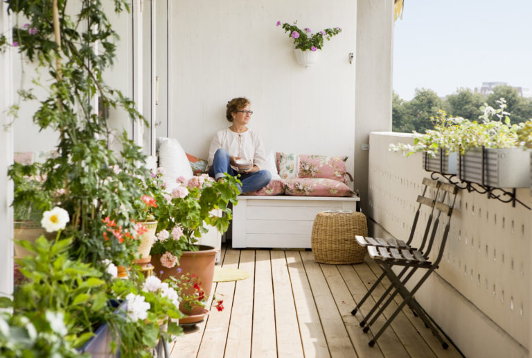 Oázis az erkélyen – Mert a balkonon is lehet valódi kiskert hangulatot teremteni