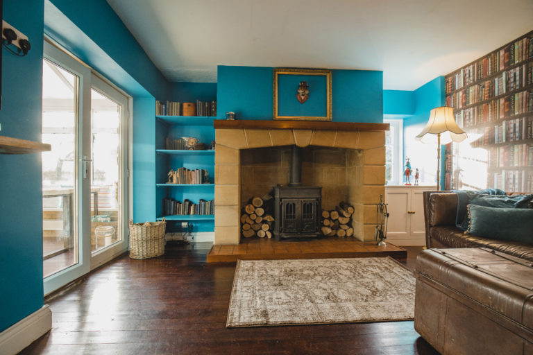 Kék nappali ötletek – Így dekorálj a kék különböző árnyalataival a nappaliban