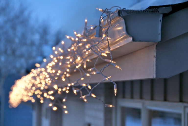 Karácsony számokban – Mennyit spórolhatunk, ha kevesebbet kapcsoljuk be a fényfüzéreket?