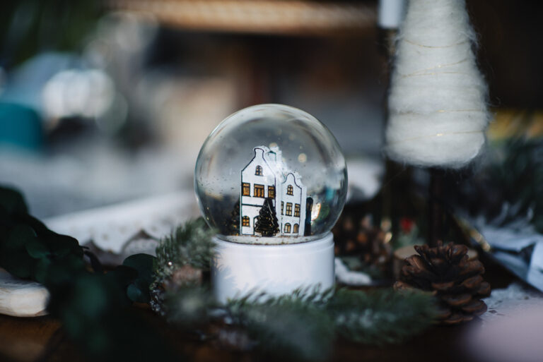 Havas táj a pohárban – Bájos karácsonyi dekoráció pár lépésben